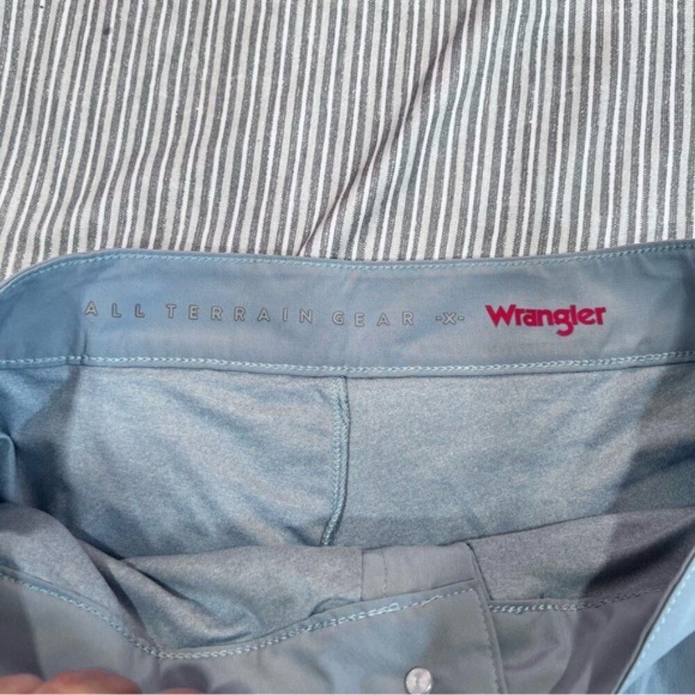 Wrangler trail run women shorts size 10 - Picture 6 of 11